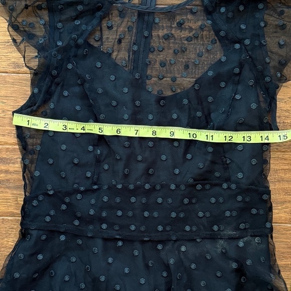 Cap-sleeve peplum top in dotted tulle, size 4 - Picture 3 of 6